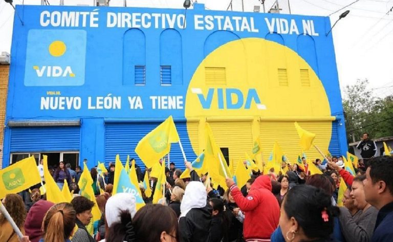 La ex legisladora Indira Kempis, se habría acercado a ese partido evangélico para sumar esfuerzos.