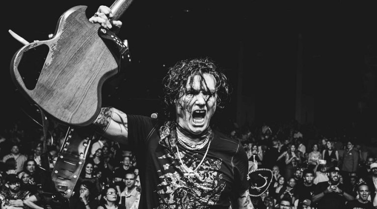 Masters of Business es un espacio diseñado para profesionales que ya operan —o buscan dar un salto serio— dentro del negocio musical