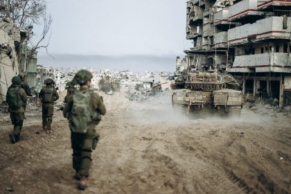 Teniendo en cuenta este contexto regional es importante regresar a Irán donde precisamente la etnia mayoritaria son los persas chiitas y existen otras etnias también chiitas.