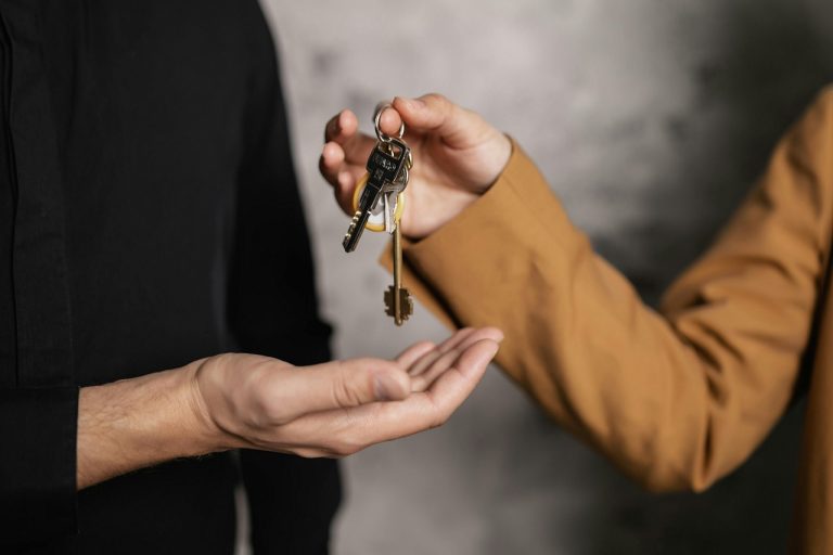 La proptech puso a disposición de propietarios y asesores una guía práctica para entender las obligaciones fiscales del arrendamiento y evaluar el régimen.