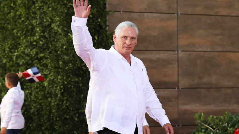 Diversos medios hicieron hincapié en que el dictador Díaz Canel había estado ausente de los medios de propaganda oficiales, y que en su última aparición, se le ve demacrado.