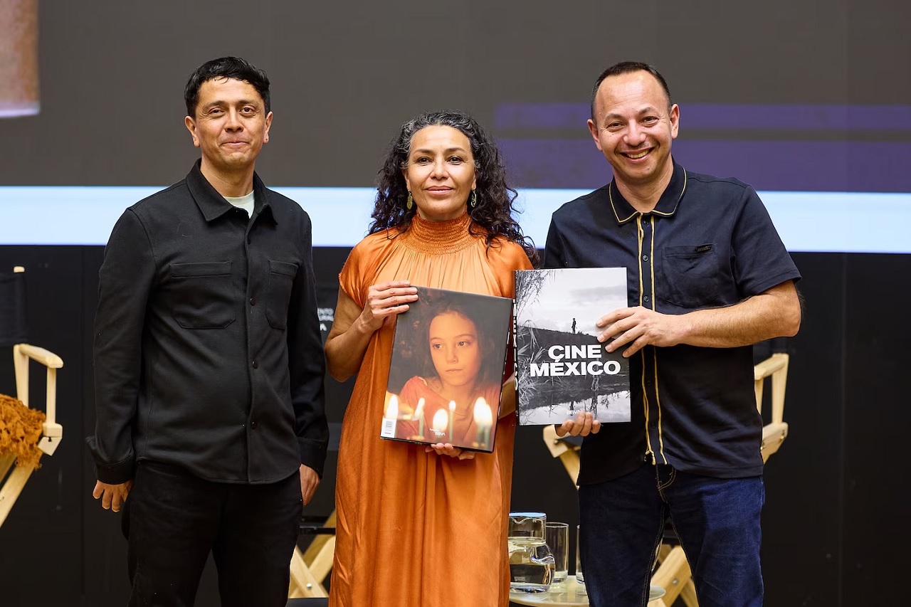 Sexto Piso es una editorial que nació en México en 2002, cuenta con un catálogo de 700 títulos, en verticales de narrativa, ensayo, ilustrados, realidades, poesía y arte.