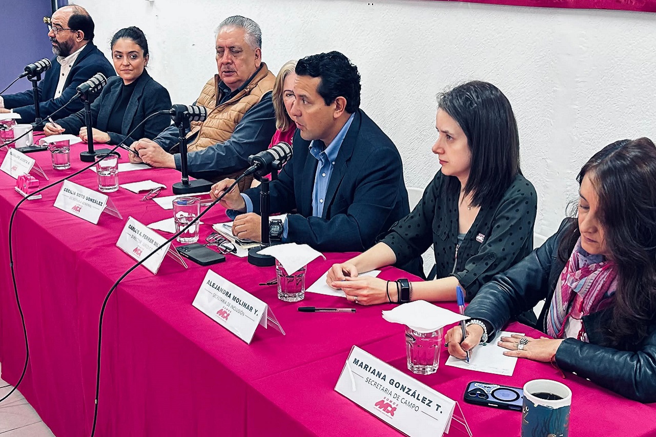 El presidente de Somos MX, Guadalupe Acosta Naranjo, informó que la demanda exige la investigación del personal del INE que filtró el padrón de militantes de Somos México.