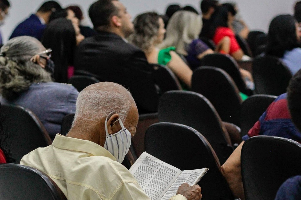 Una investigación reciente en Estados Unidos realizada por el Instituto Hartford, especializado en estas temáticas, ha mostrado que por primera vez rebasan las cifras anteriores a la pandemia, con dos grandes tendencias, la consolidación de las megaiglesias y un debilitamiento de las congregaciones más pequeñas.