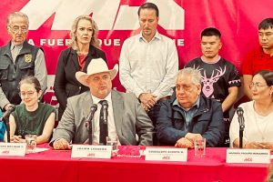 Somos México anunció su apoyo a la aspiración de Julián LeBarón a la gubernatura de Chihuahua para las elecciones del 2027, informó su presidente, Guadalupe Acosta Naranjo.