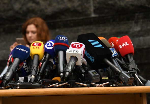 Ante este enorme reto de escuchar, actualizar nuestros medios con mejores técnicas y abordar más temas sociales que involucren a nuestro prójimo, hacemos un llamado a asistir al Primer Conversatorio Nacional de Periodismo Cristianos ante la Sociedad 2026.